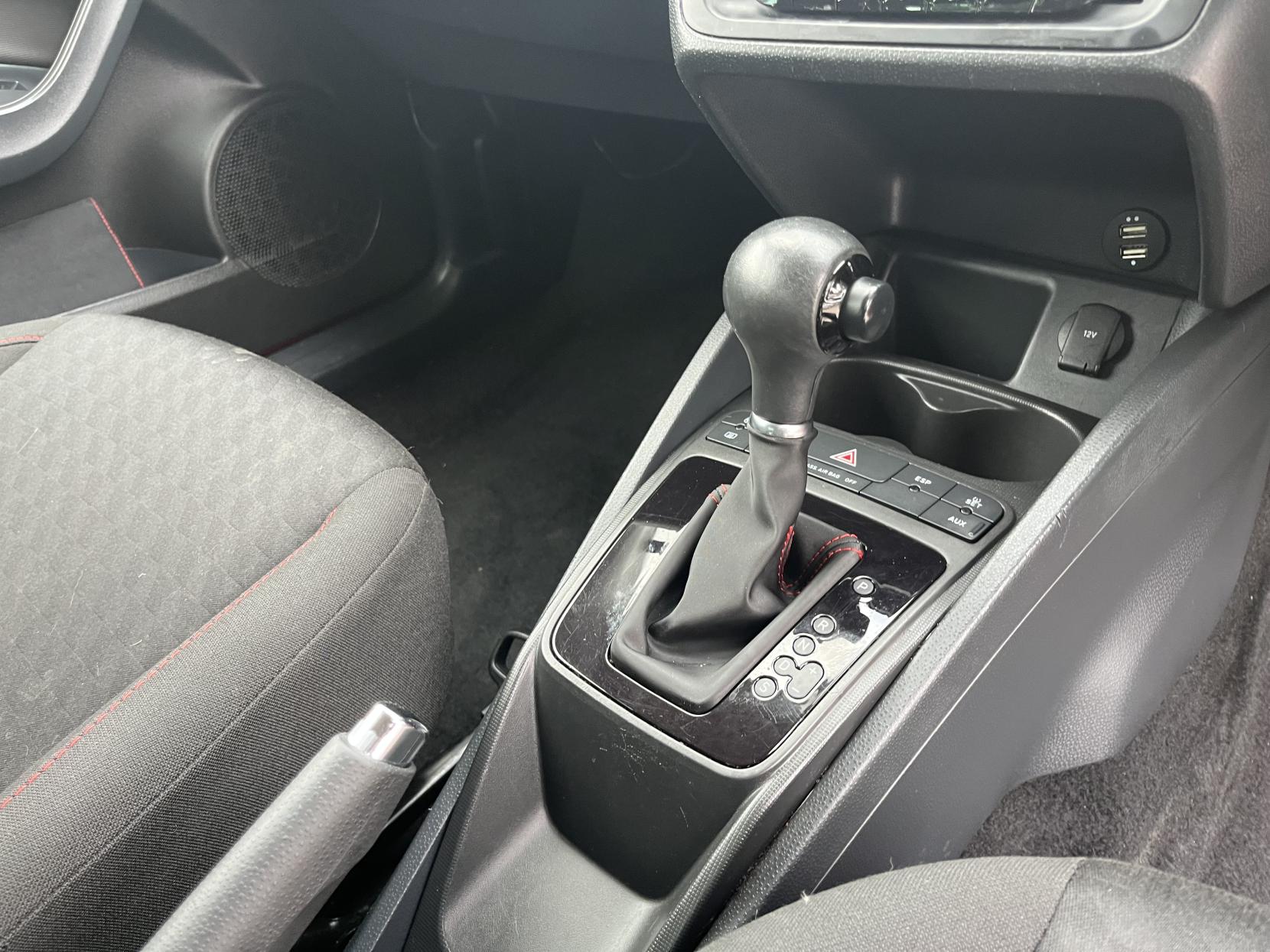 2011 00 SEAT IBIZA