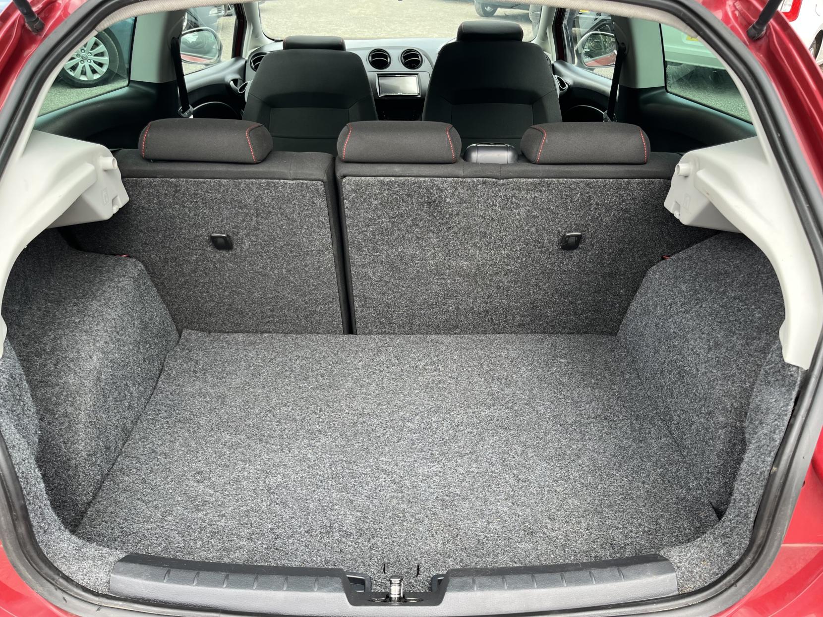 2011 00 SEAT IBIZA