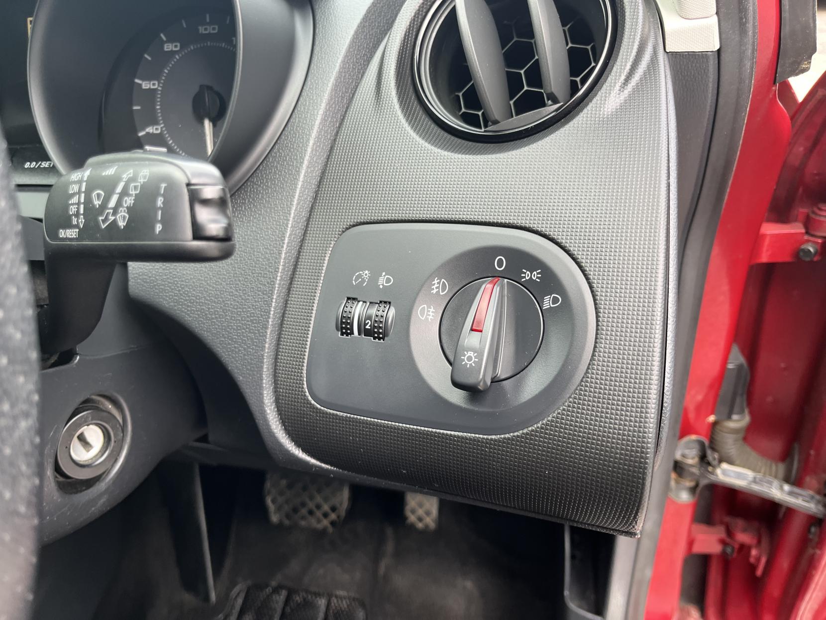 2011 00 SEAT IBIZA