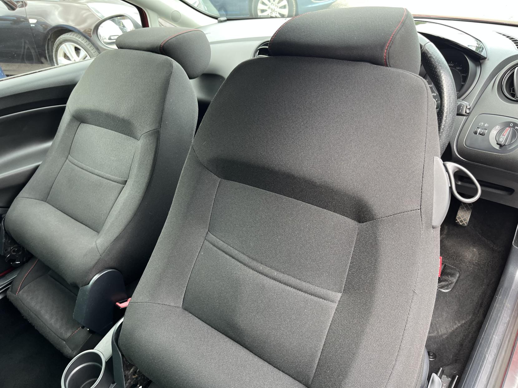 2011 00 SEAT IBIZA