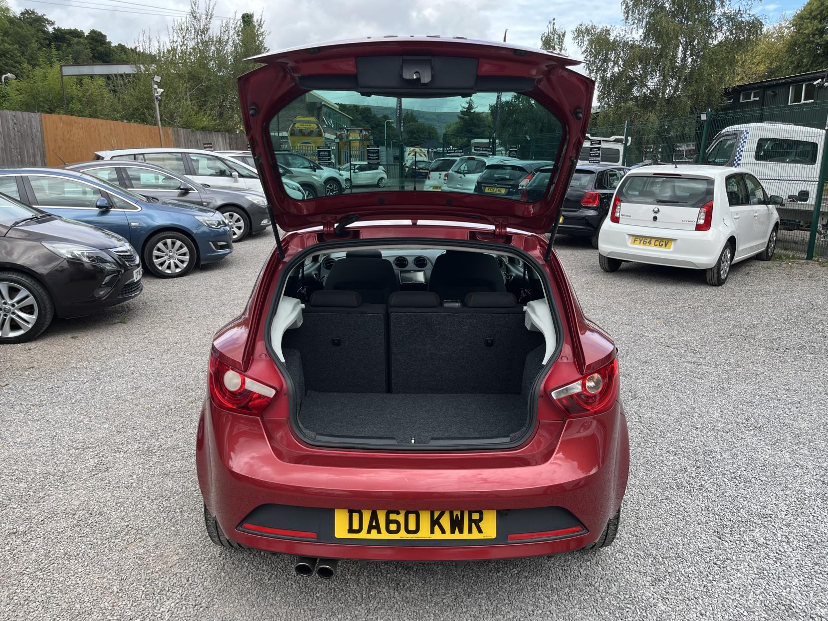 2011 00 SEAT IBIZA