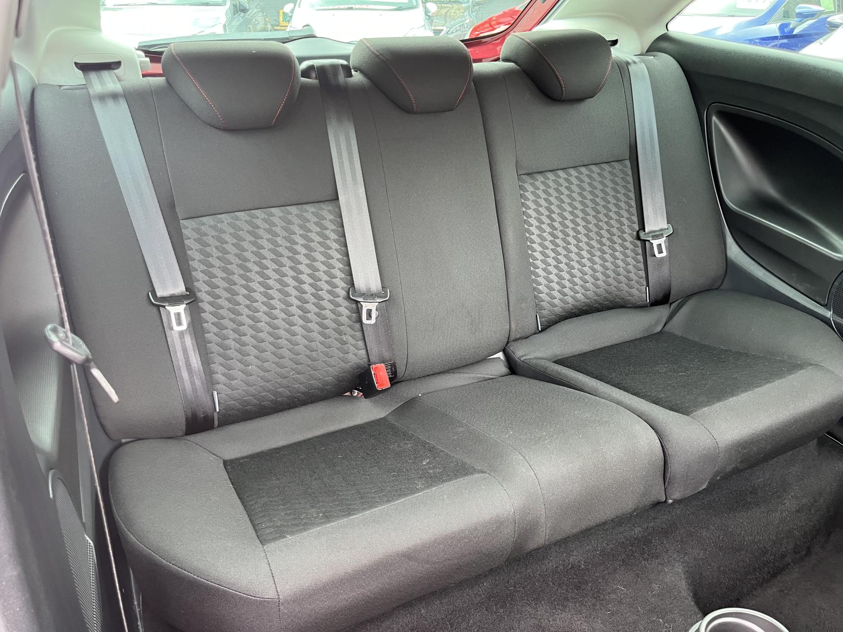 2011 00 SEAT IBIZA