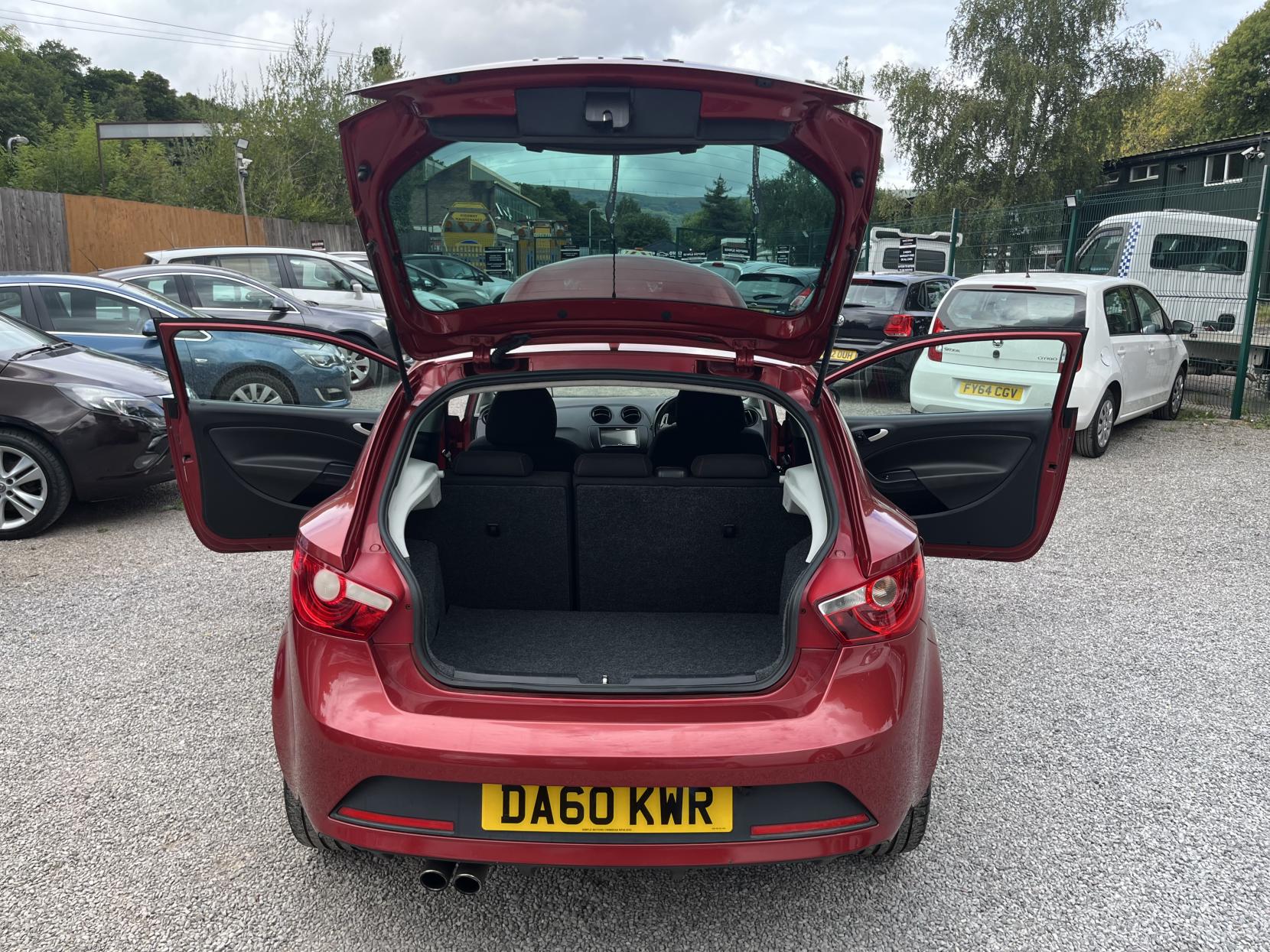 2011 00 SEAT IBIZA