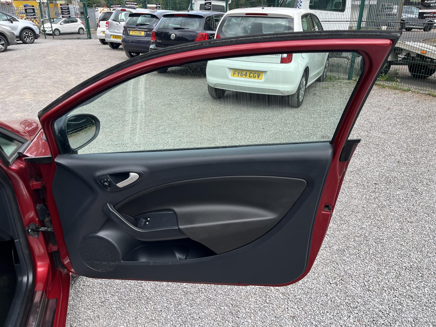 2011 00 SEAT IBIZA