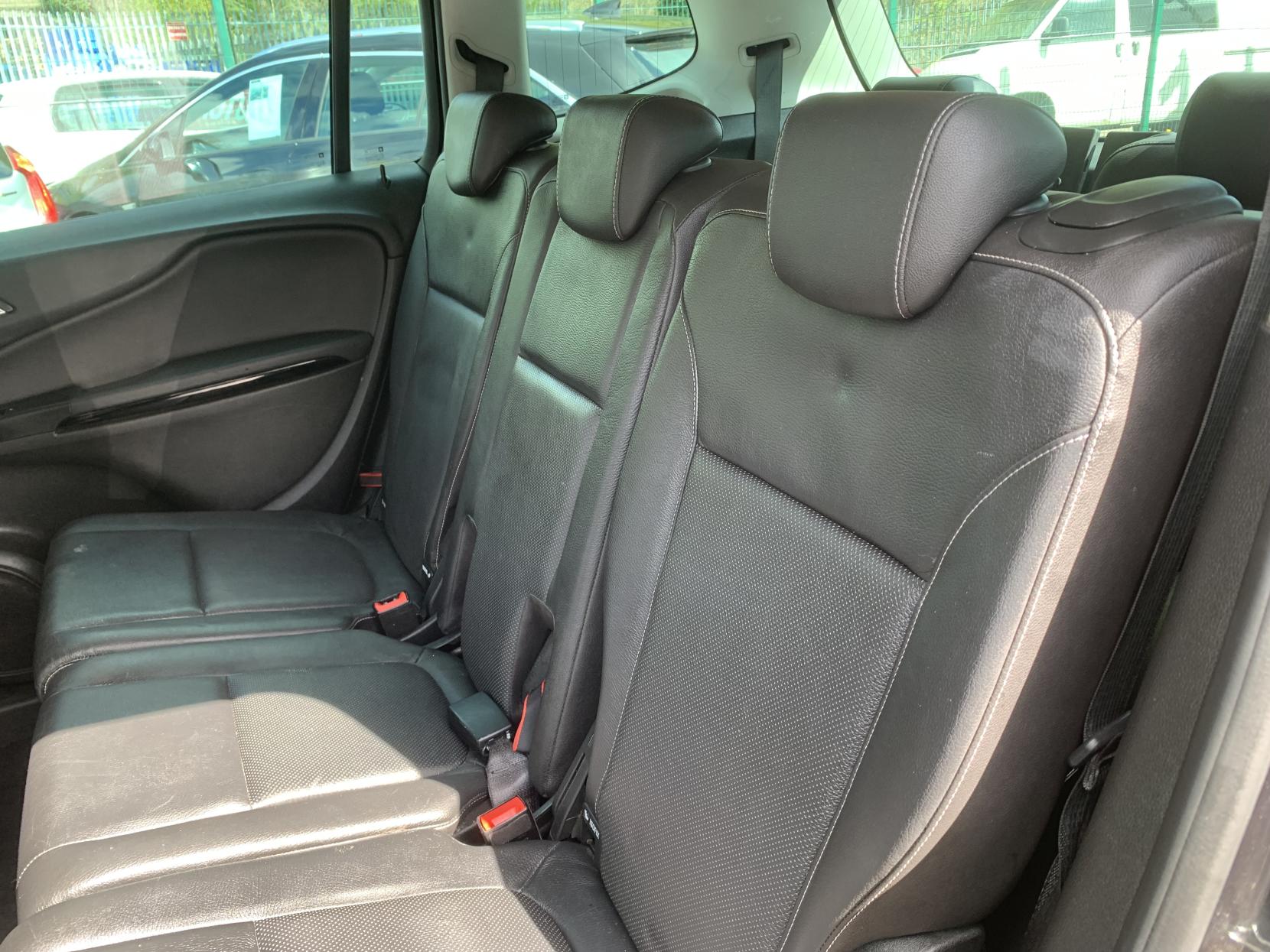 Vauxhall Zafira Tourer 1.4i Turbo SRi MPV 5dr Petrol Manual Euro 6 (140 ps)