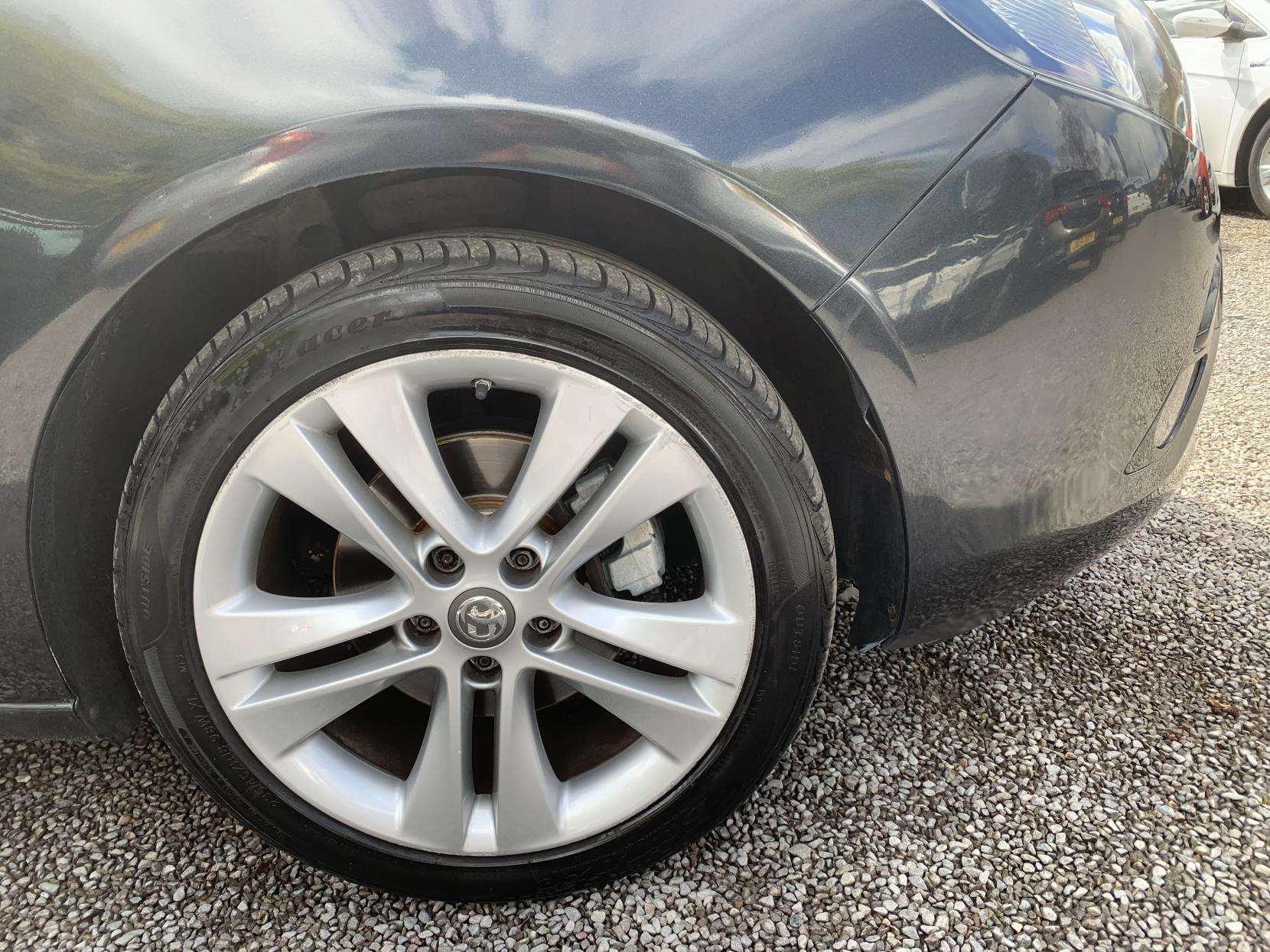 Vauxhall Zafira Tourer 1.4i Turbo SRi MPV 5dr Petrol Manual Euro 6 (140 ps)