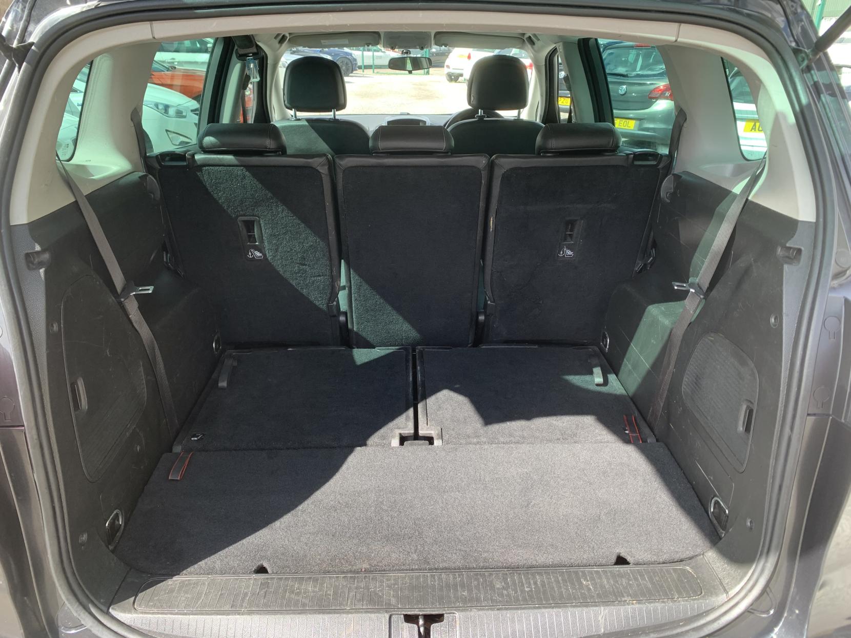 Vauxhall Zafira Tourer 1.4i Turbo SRi MPV 5dr Petrol Manual Euro 6 (140 ps)