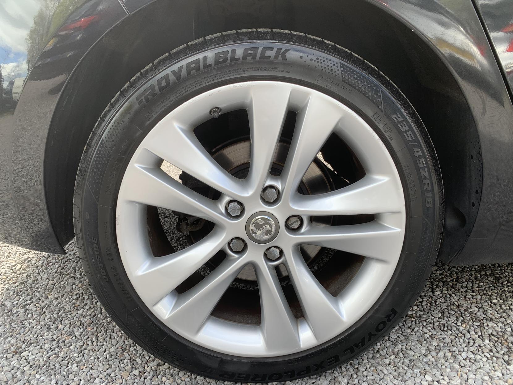 Vauxhall Zafira Tourer 1.4i Turbo SRi MPV 5dr Petrol Manual Euro 6 (140 ps)