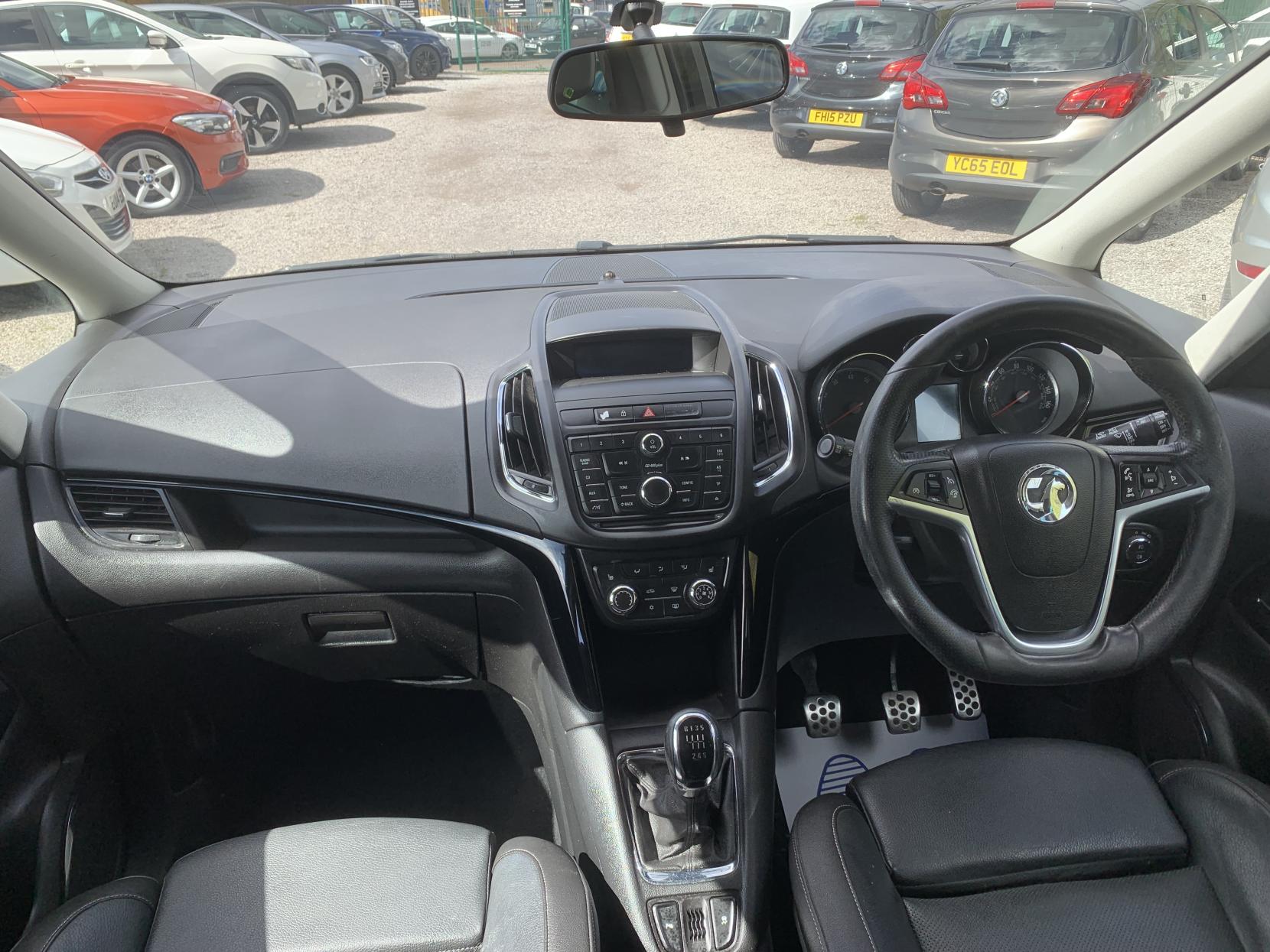 Vauxhall Zafira Tourer 1.4i Turbo SRi MPV 5dr Petrol Manual Euro 6 (140 ps)