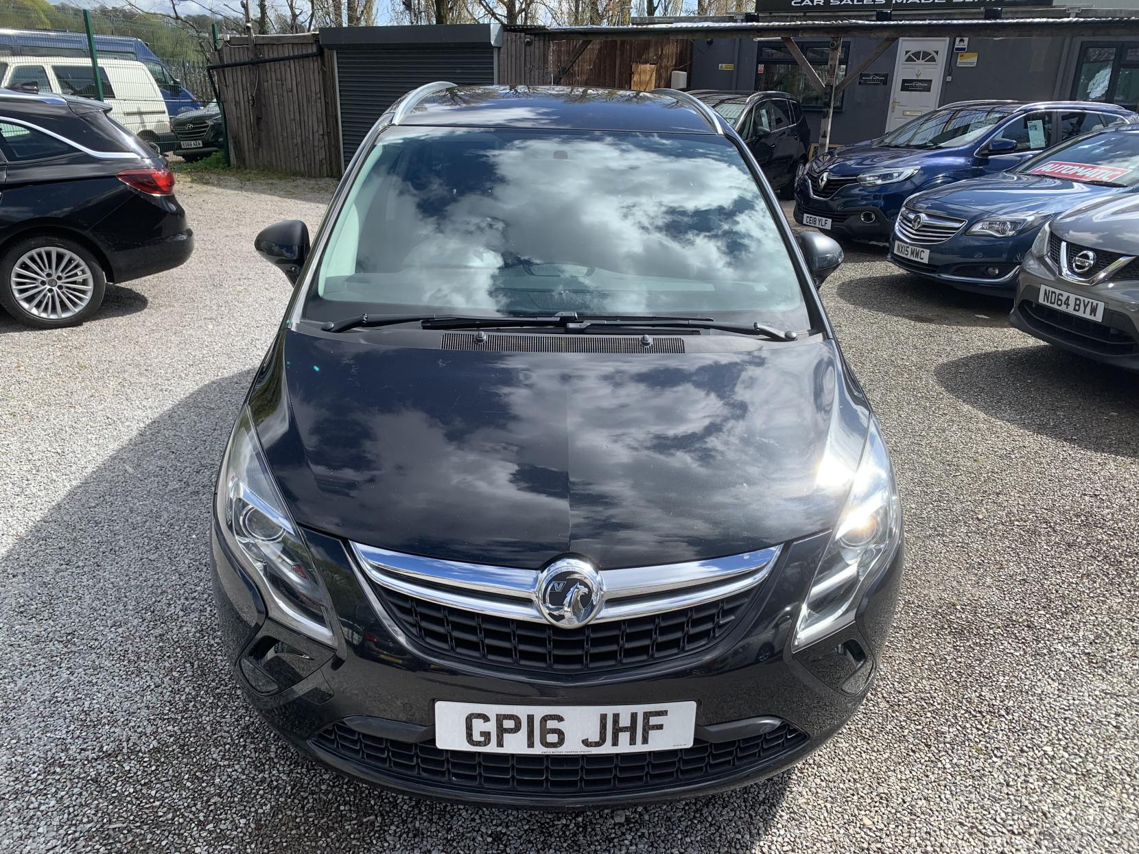 Vauxhall Zafira Tourer 1.4i Turbo SRi MPV 5dr Petrol Manual Euro 6 (140 ps)