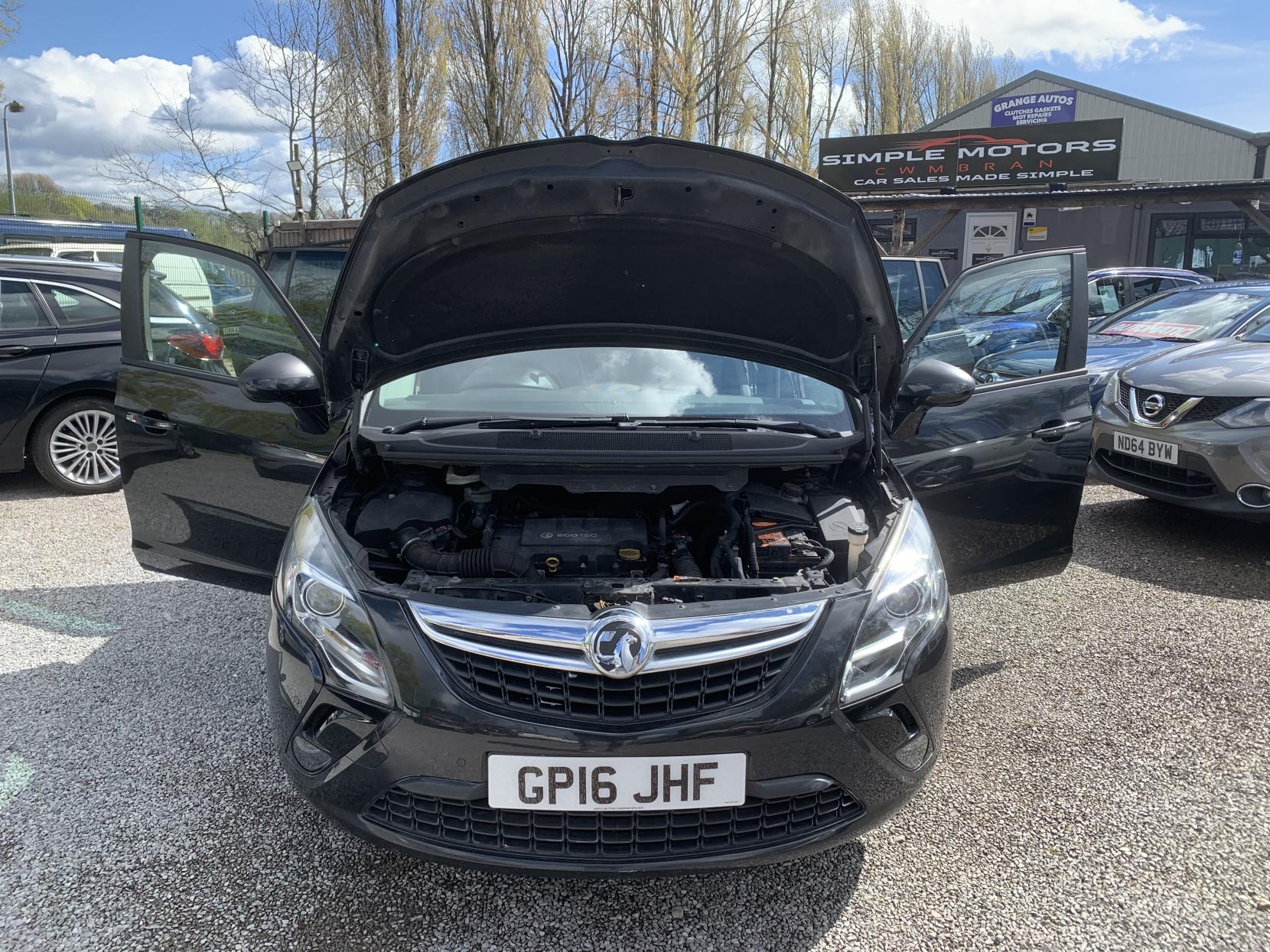 Vauxhall Zafira Tourer 1.4i Turbo SRi MPV 5dr Petrol Manual Euro 6 (140 ps)