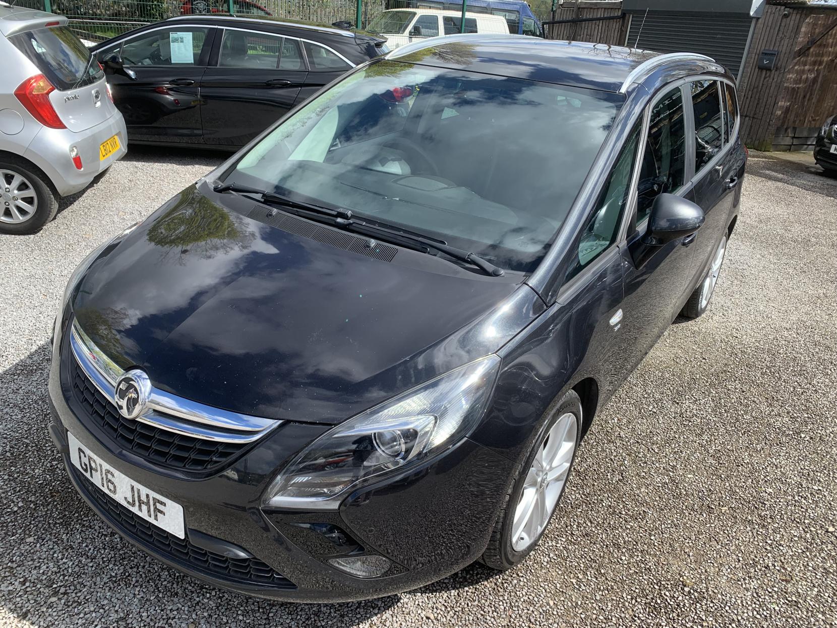 Vauxhall Zafira Tourer 1.4i Turbo SRi MPV 5dr Petrol Manual Euro 6 (140 ps)