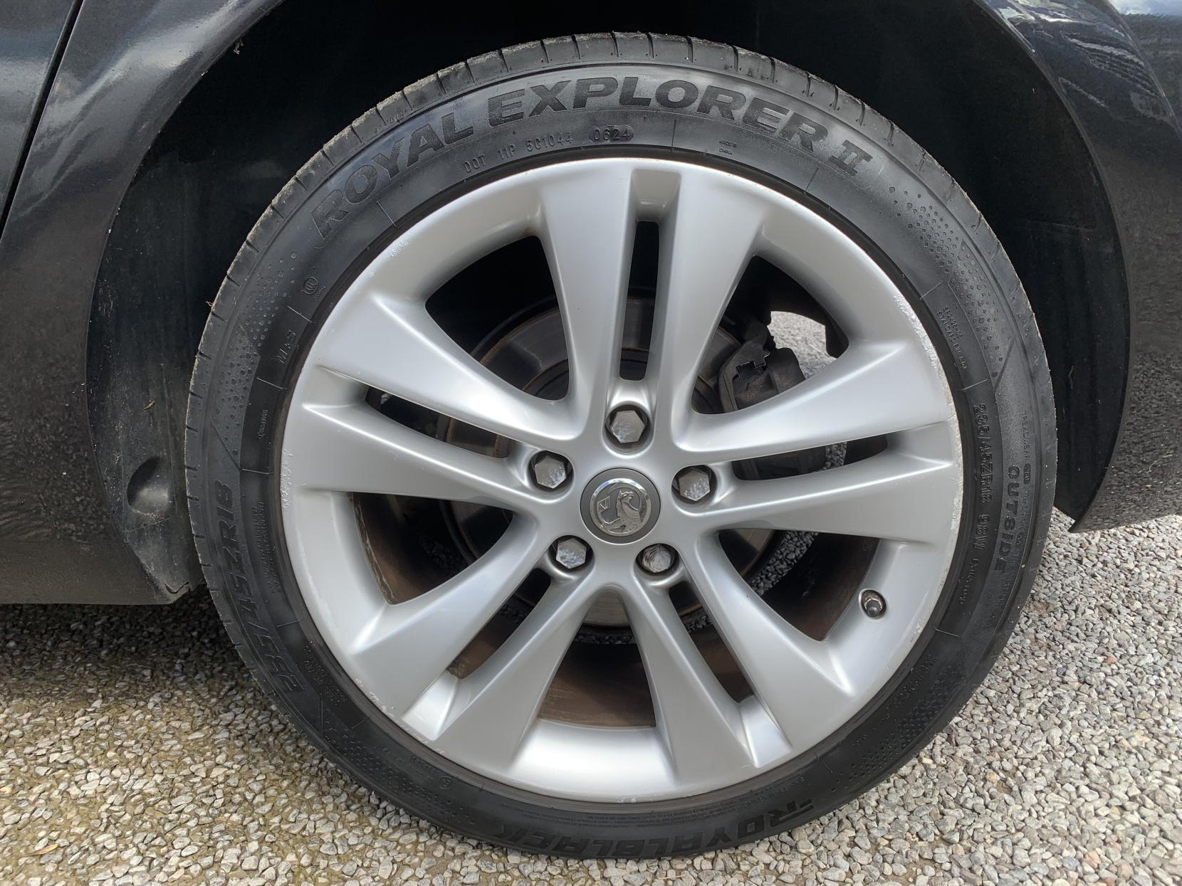 Vauxhall Zafira Tourer 1.4i Turbo SRi MPV 5dr Petrol Manual Euro 6 (140 ps)