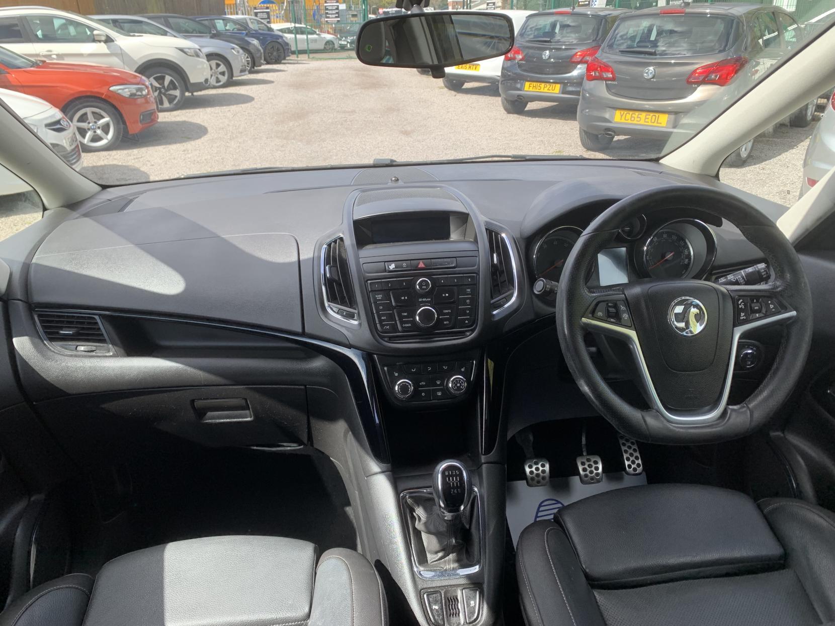 Vauxhall Zafira Tourer 1.4i Turbo SRi MPV 5dr Petrol Manual Euro 6 (140 ps)
