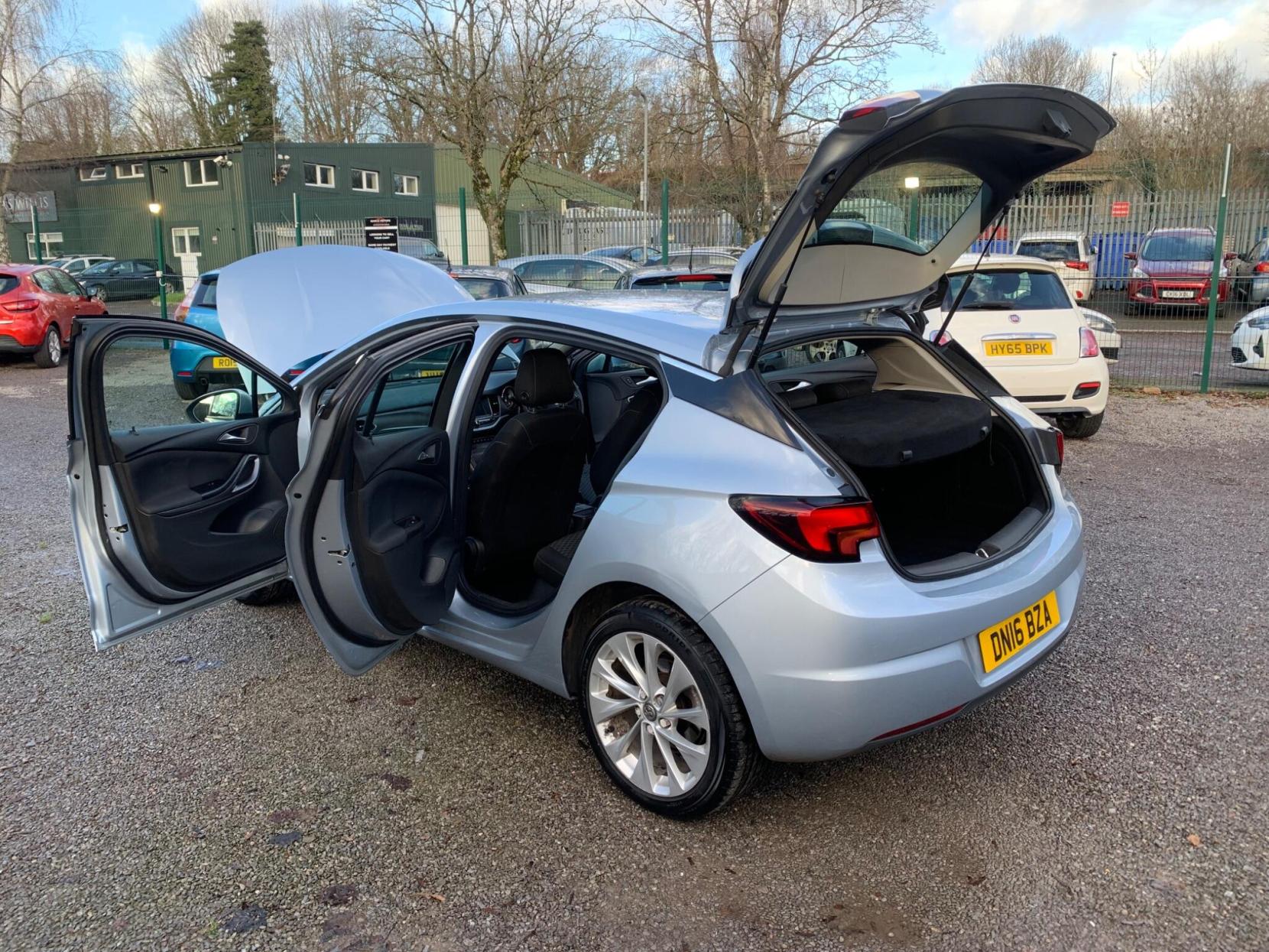 Vauxhall Astra 1.4i Turbo Design Euro 6 5dr