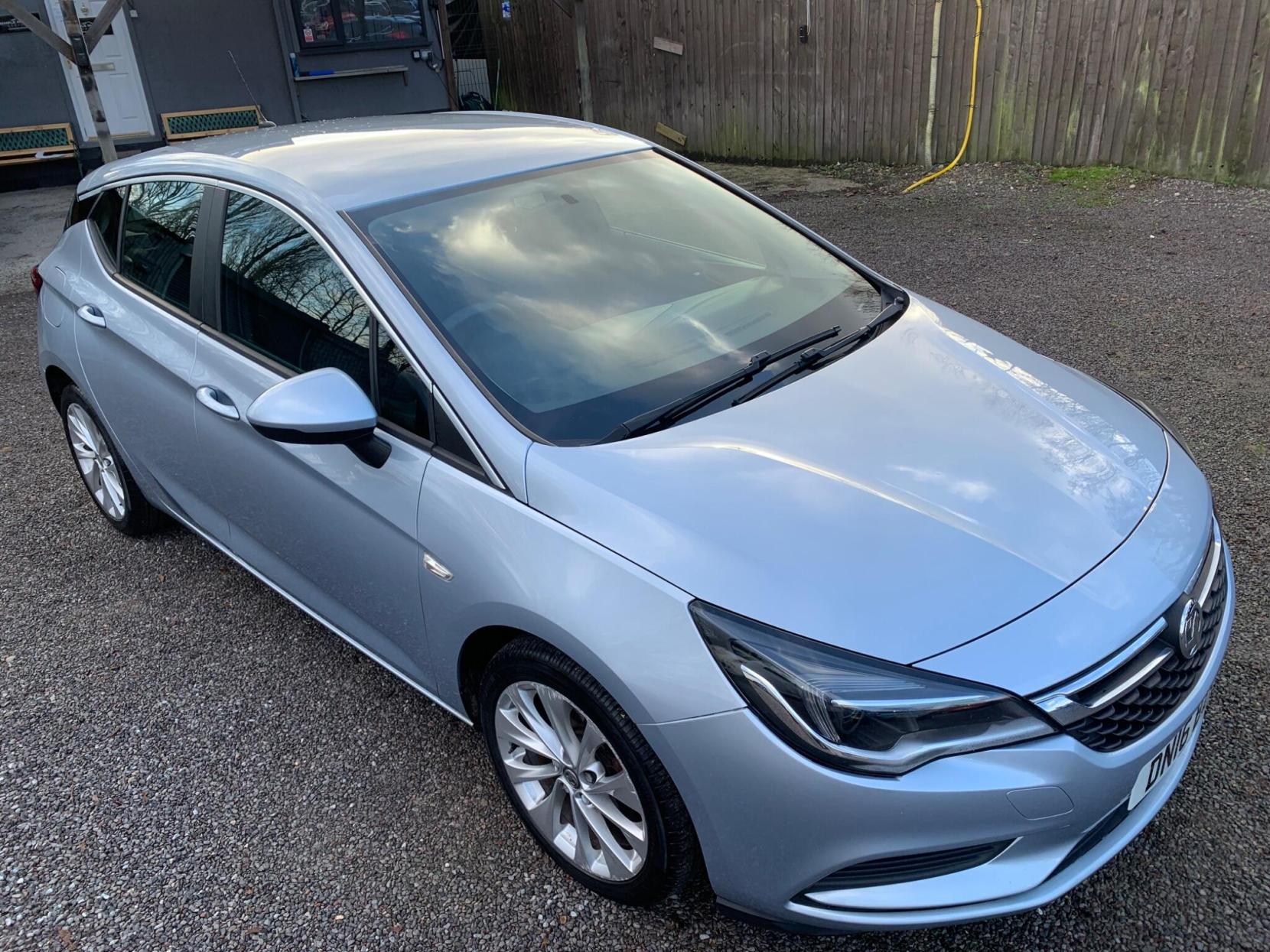 Vauxhall Astra 1.4i Turbo Design Euro 6 5dr