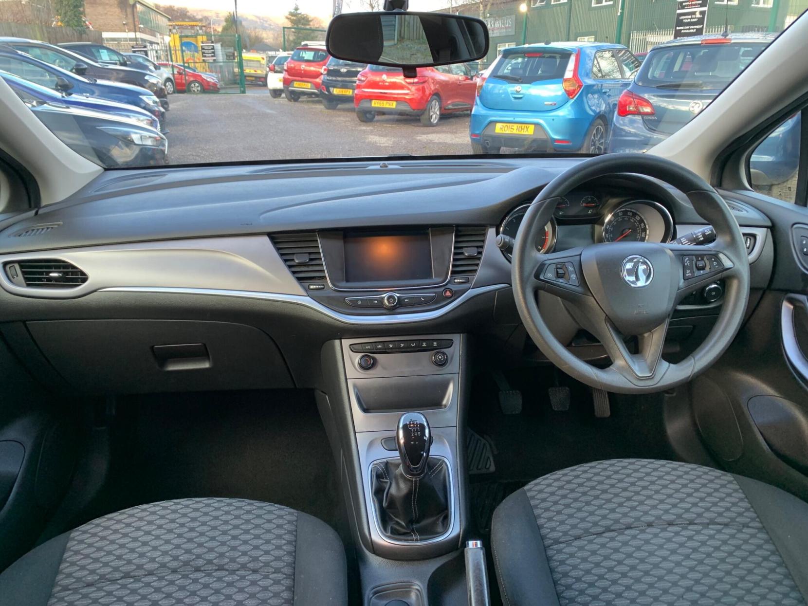 Vauxhall Astra 1.4i Turbo Design Euro 6 5dr