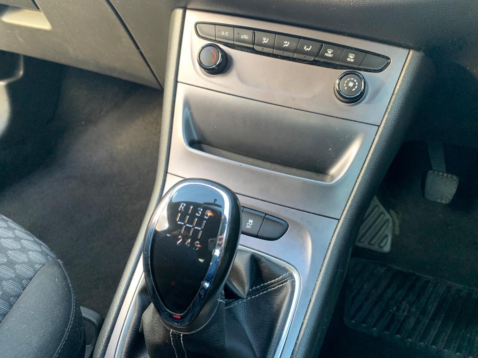 Vauxhall Astra 1.4i Turbo Design Euro 6 5dr