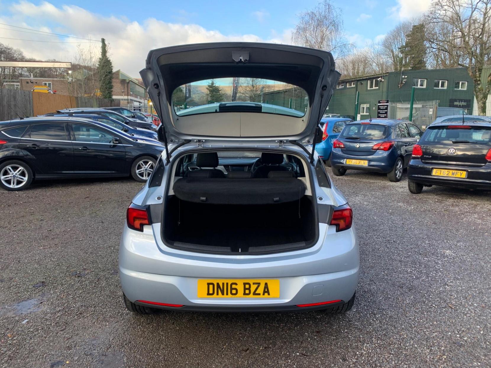 Vauxhall Astra 1.4i Turbo Design Euro 6 5dr