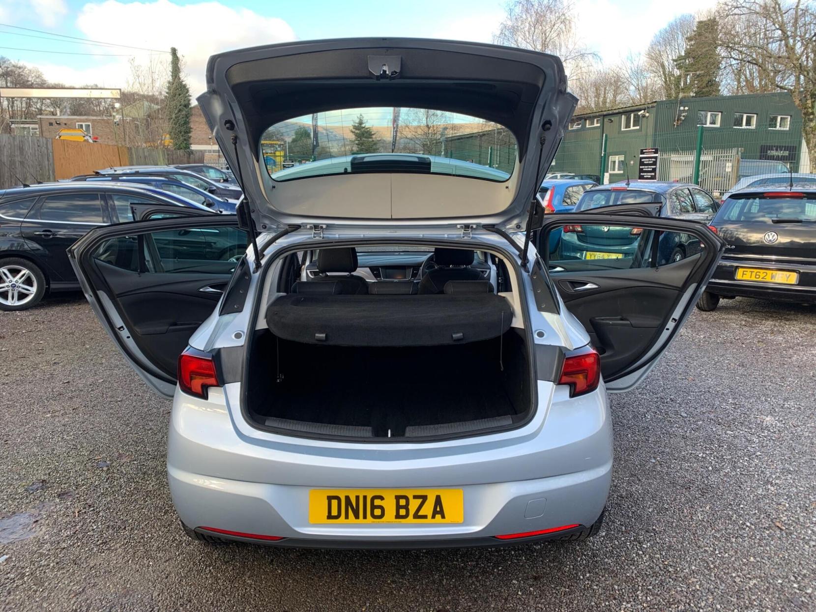 Vauxhall Astra 1.4i Turbo Design Euro 6 5dr