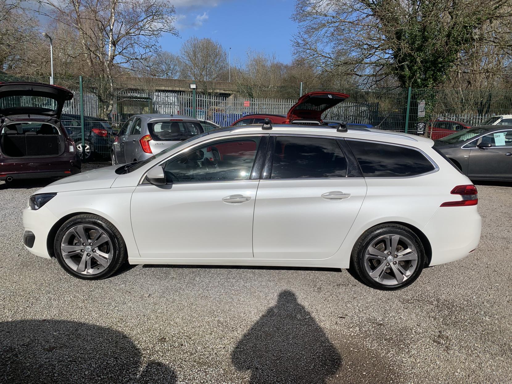 Peugeot 308 SW 1.6 e-HDi Allure Estate 5dr Diesel Manual Euro 5 (s/s) (115 ps)