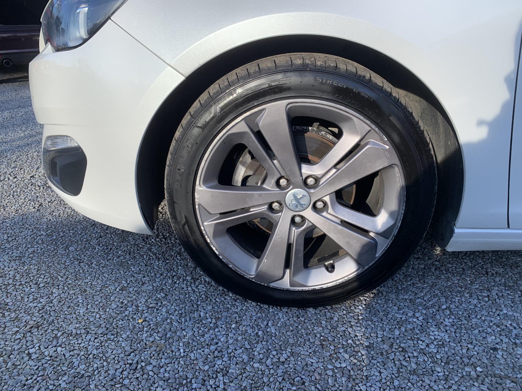 Peugeot 308 SW 1.6 e-HDi Allure Estate 5dr Diesel Manual Euro 5 (s/s) (115 ps)