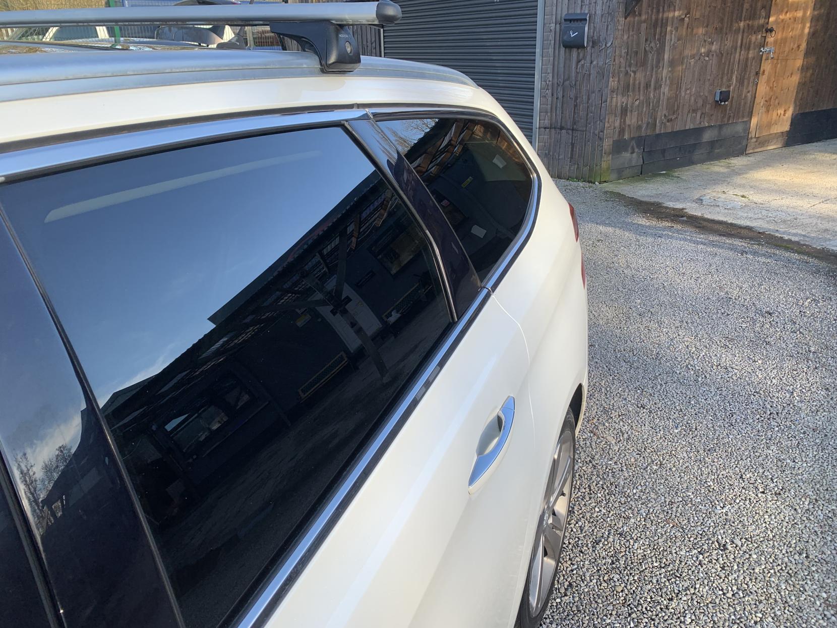 Peugeot 308 SW 1.6 e-HDi Allure Estate 5dr Diesel Manual Euro 5 (s/s) (115 ps)