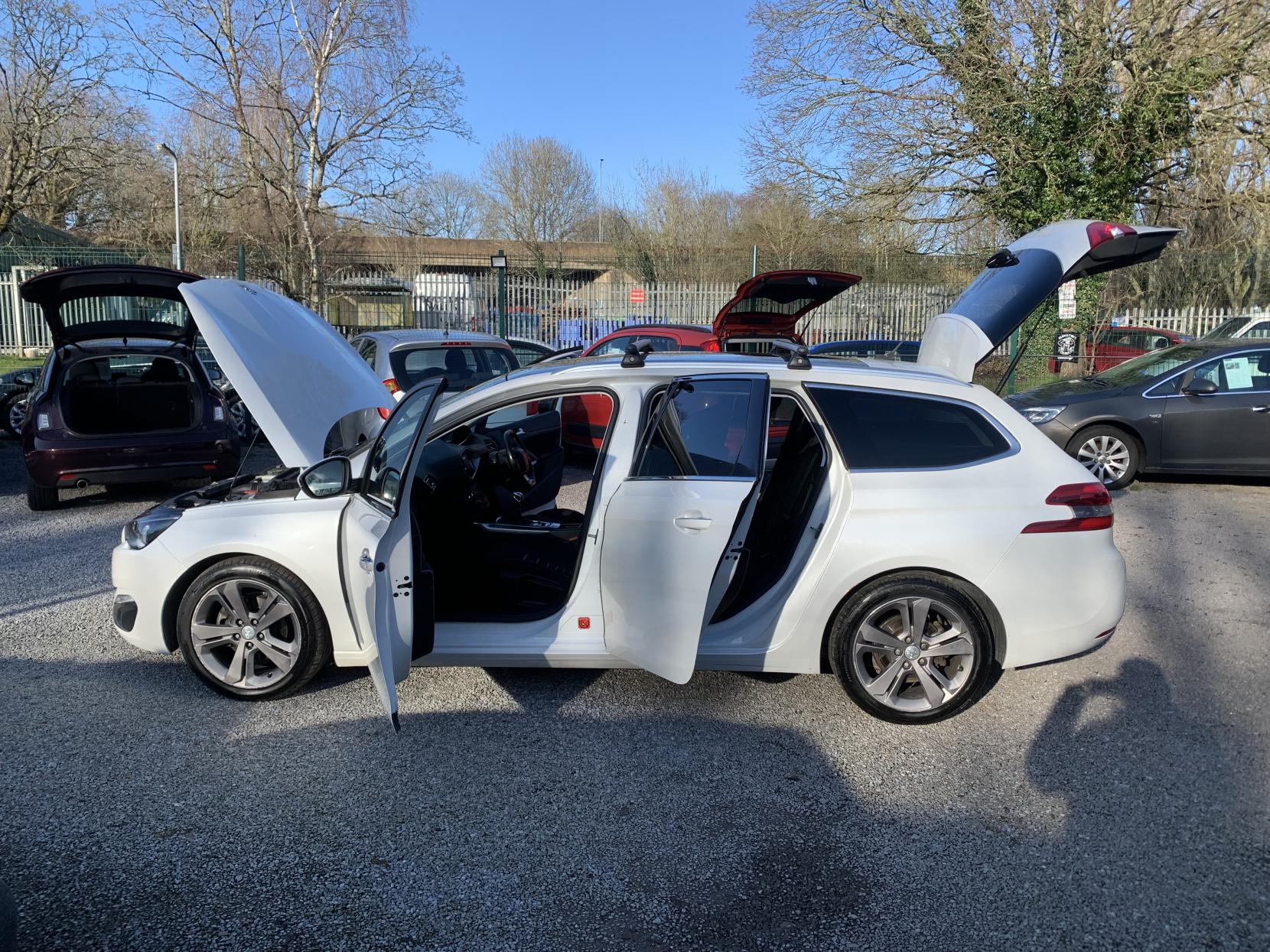 Peugeot 308 SW 1.6 e-HDi Allure Estate 5dr Diesel Manual Euro 5 (s/s) (115 ps)