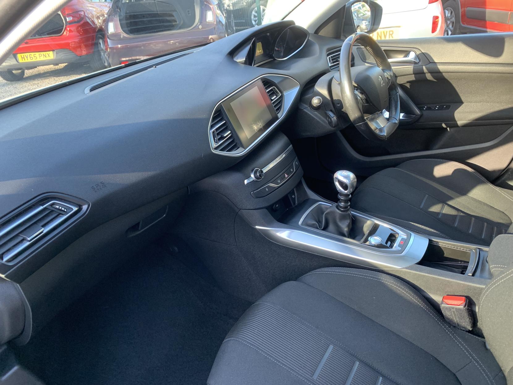 Peugeot 308 SW 1.6 e-HDi Allure Estate 5dr Diesel Manual Euro 5 (s/s) (115 ps)