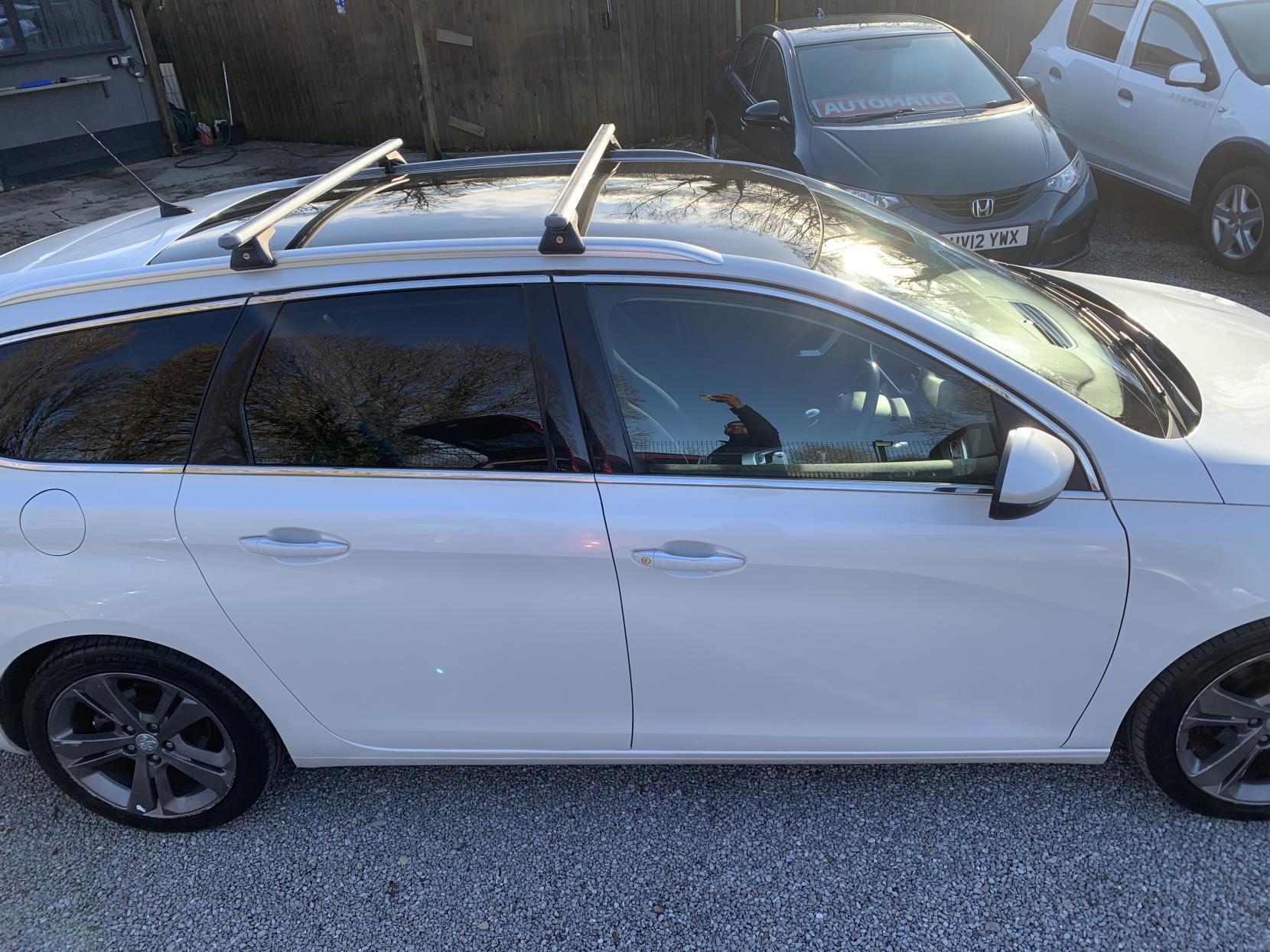 Peugeot 308 SW 1.6 e-HDi Allure Estate 5dr Diesel Manual Euro 5 (s/s) (115 ps)