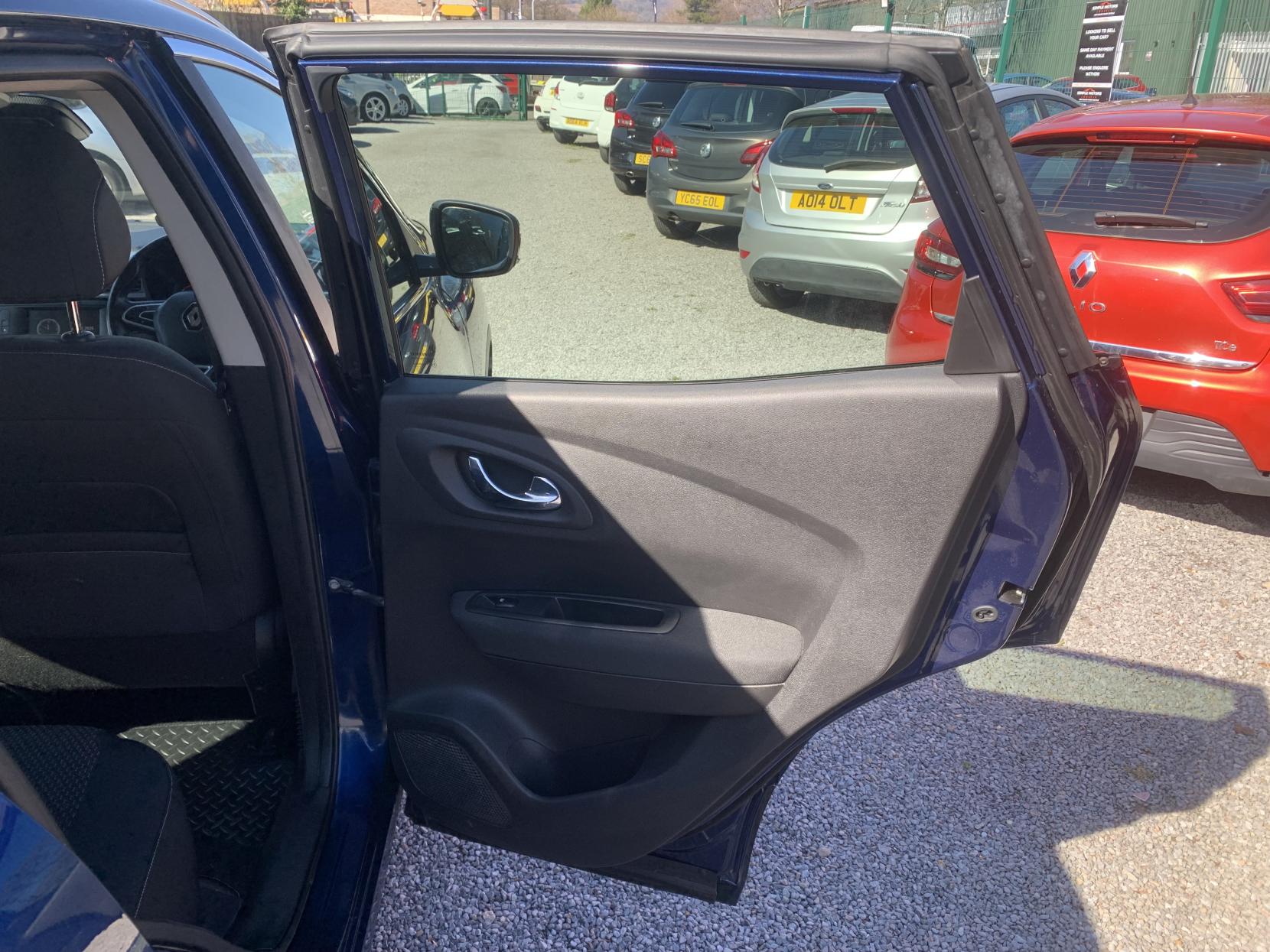 Renault Kadjar 1.5 dCi Dynamique Nav SUV 5dr Diesel Manual Euro 6 (s/s) (110 ps)