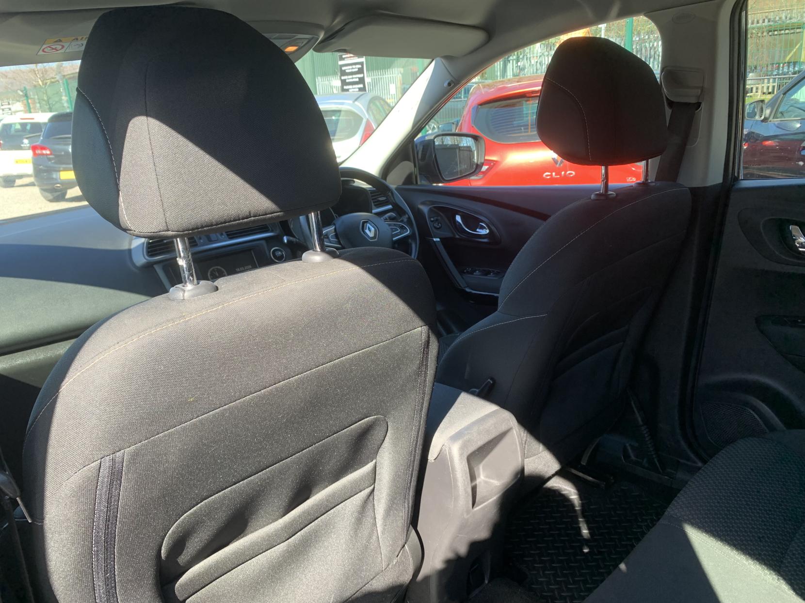 Renault Kadjar 1.5 dCi Dynamique Nav SUV 5dr Diesel Manual Euro 6 (s/s) (110 ps)