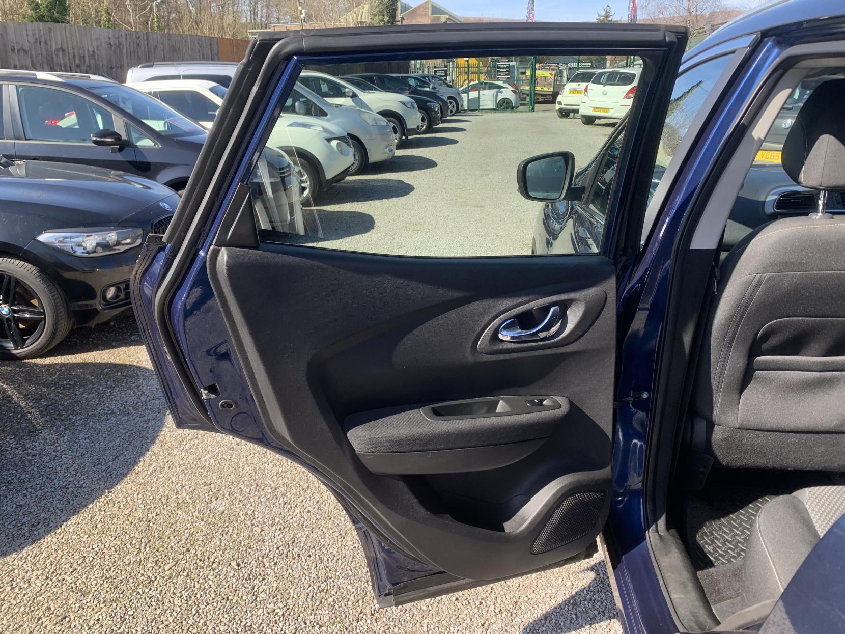 Renault Kadjar 1.5 dCi Dynamique Nav SUV 5dr Diesel Manual Euro 6 (s/s) (110 ps)