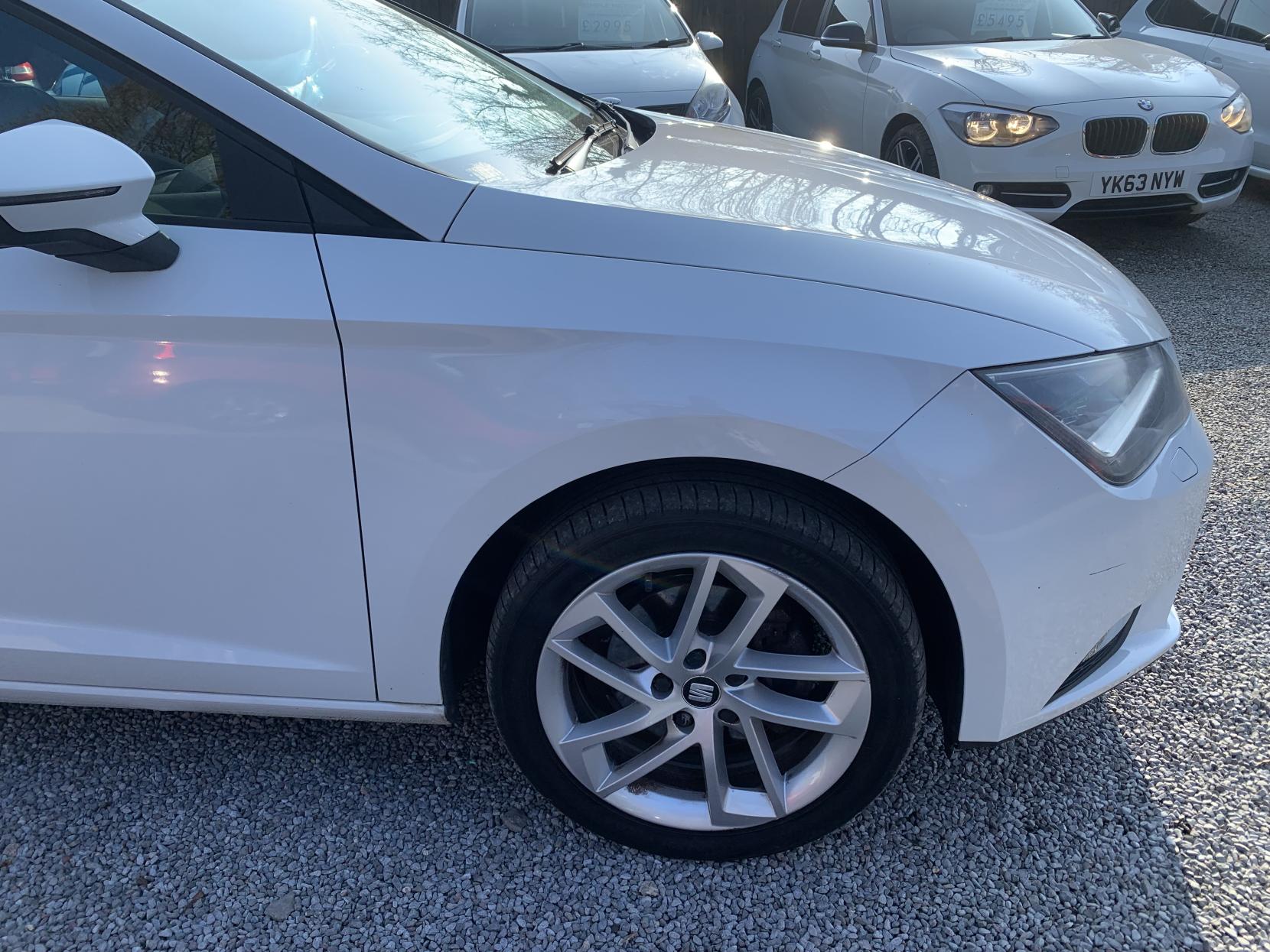 SEAT Leon 1.2 TSI SE Hatchback 5dr Petrol Manual Euro 5 (s/s) (105 ps)