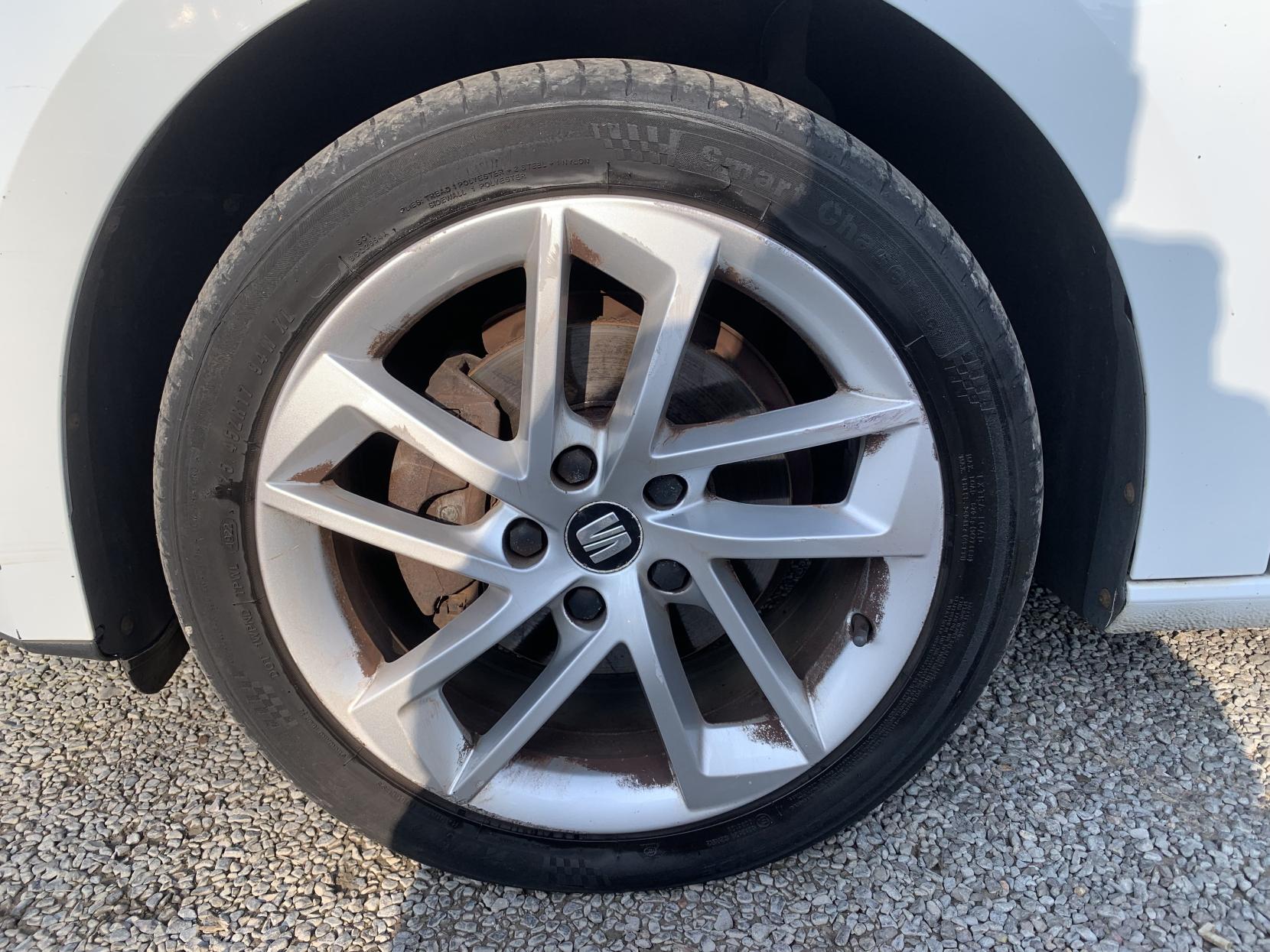 SEAT Leon 1.2 TSI SE Hatchback 5dr Petrol Manual Euro 5 (s/s) (105 ps)