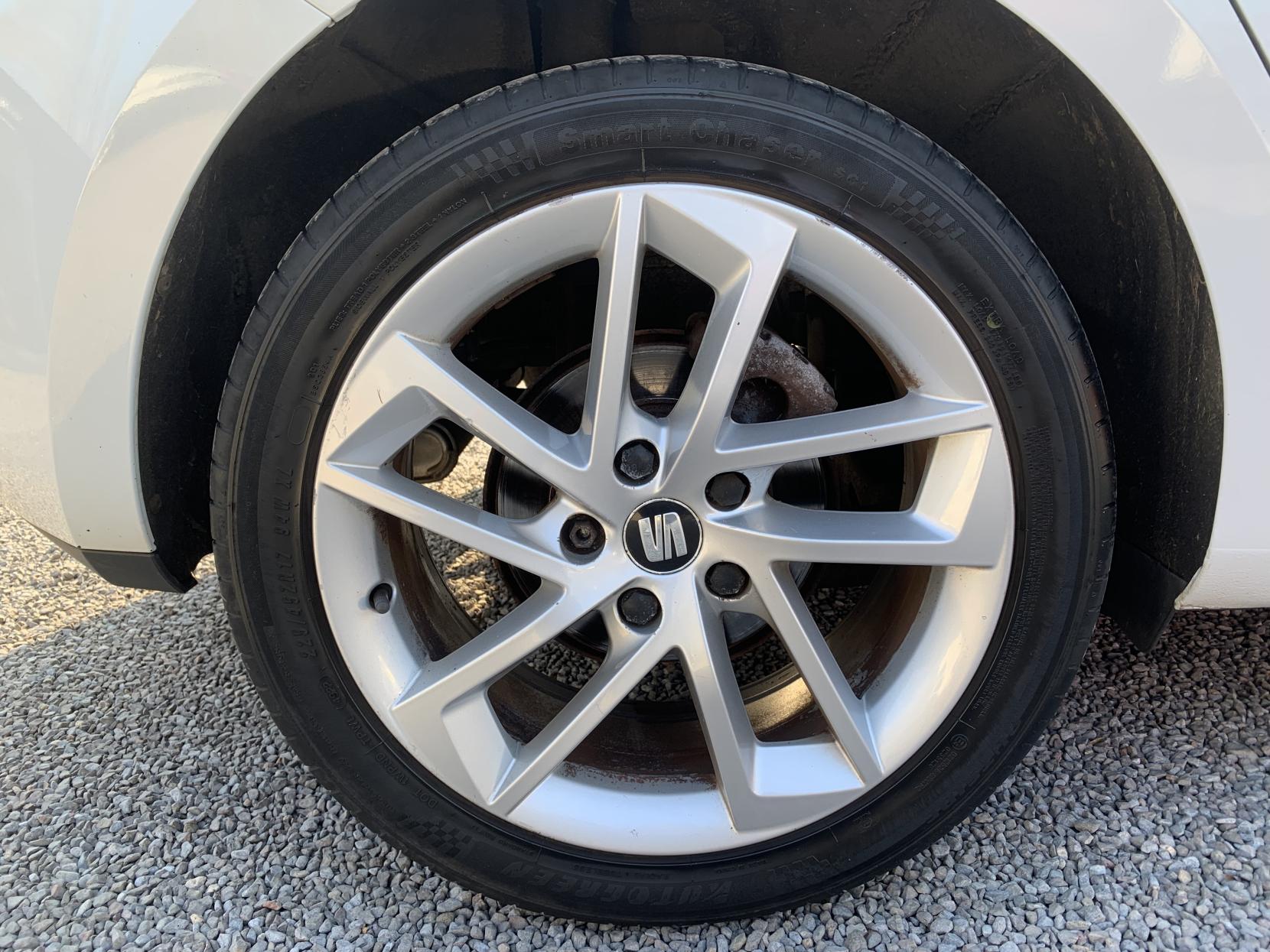 SEAT Leon 1.2 TSI SE Hatchback 5dr Petrol Manual Euro 5 (s/s) (105 ps)