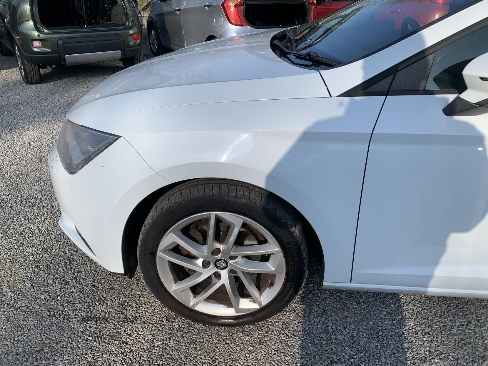 SEAT Leon 1.2 TSI SE Hatchback 5dr Petrol Manual Euro 5 (s/s) (105 ps)