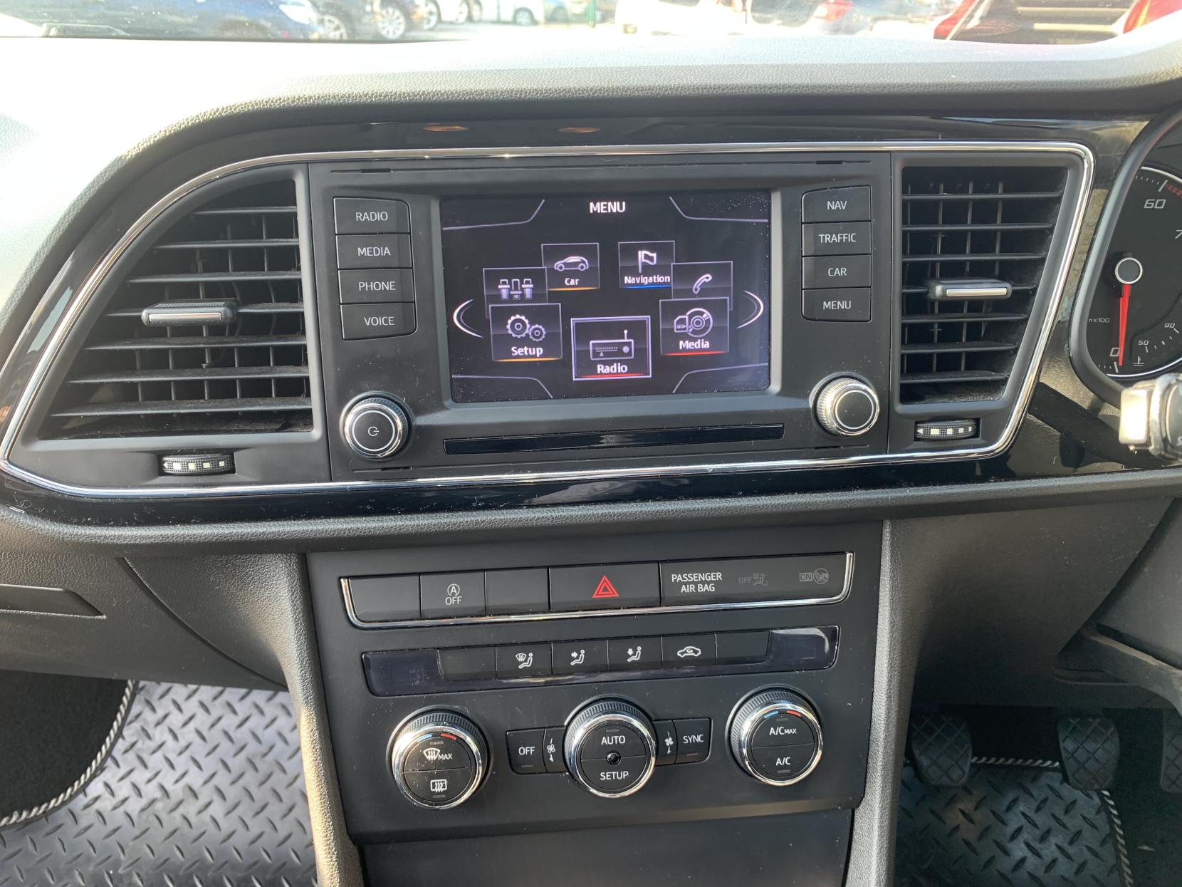 SEAT Leon 1.2 TSI SE Hatchback 5dr Petrol Manual Euro 5 (s/s) (105 ps)