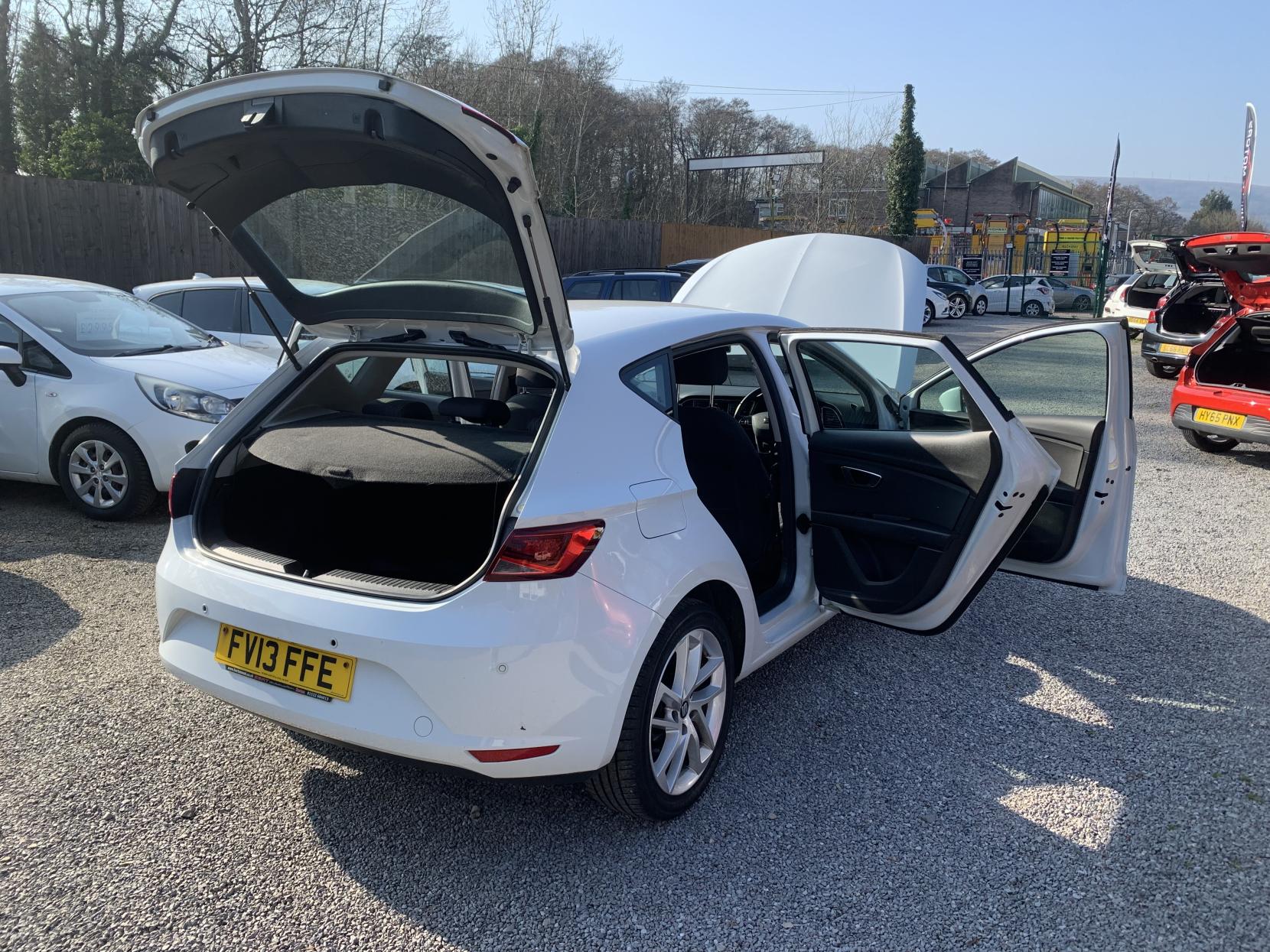 SEAT Leon 1.2 TSI SE Hatchback 5dr Petrol Manual Euro 5 (s/s) (105 ps)