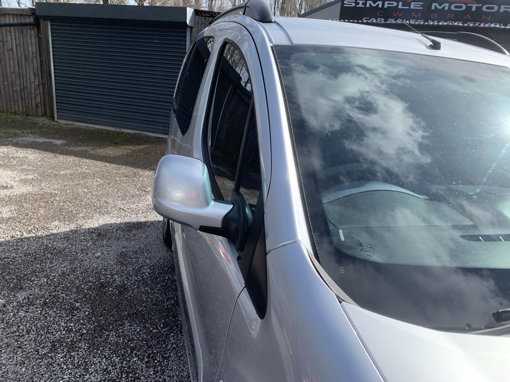 Peugeot Partner Tepee 1.6 HDi Tepee S MPV 5dr Diesel EGC (s/s) (125 g/km, 92 bhp)