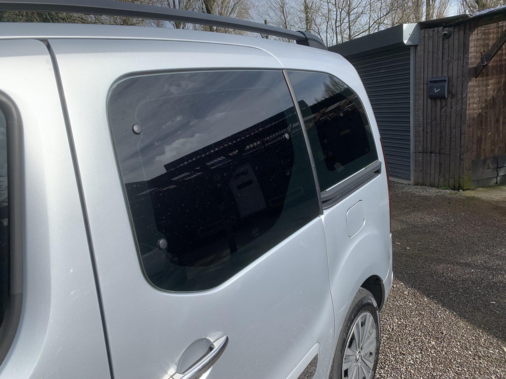 Peugeot Partner Tepee 1.6 HDi Tepee S MPV 5dr Diesel EGC (s/s) (125 g/km, 92 bhp)