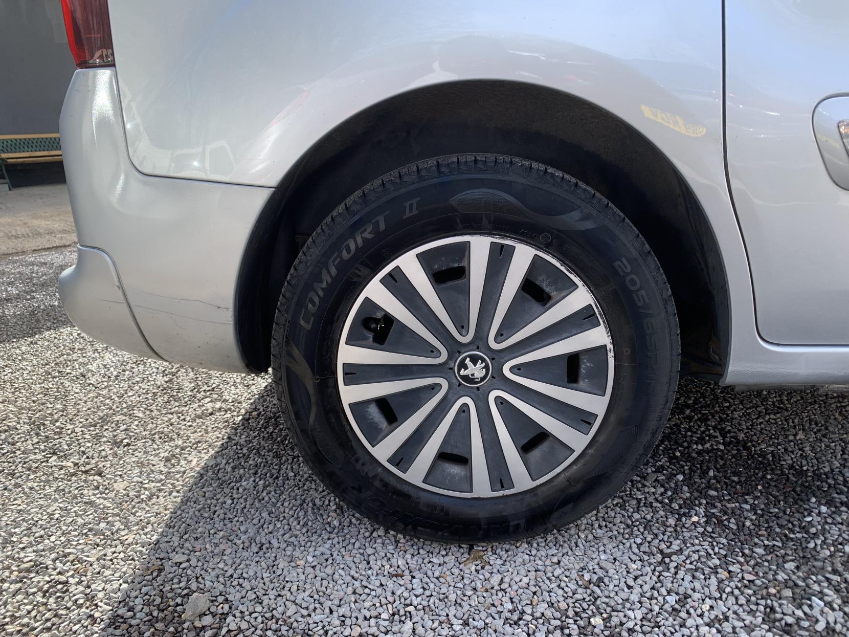 Peugeot Partner Tepee 1.6 HDi Tepee S MPV 5dr Diesel EGC (s/s) (125 g/km, 92 bhp)