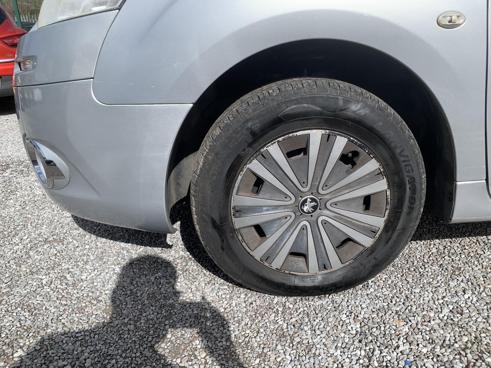 Peugeot Partner Tepee 1.6 HDi Tepee S MPV 5dr Diesel EGC (s/s) (125 g/km, 92 bhp)