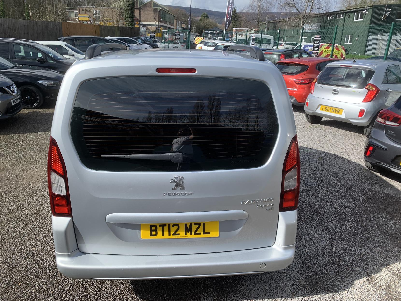 Peugeot Partner Tepee 1.6 HDi Tepee S MPV 5dr Diesel EGC (s/s) (125 g/km, 92 bhp)