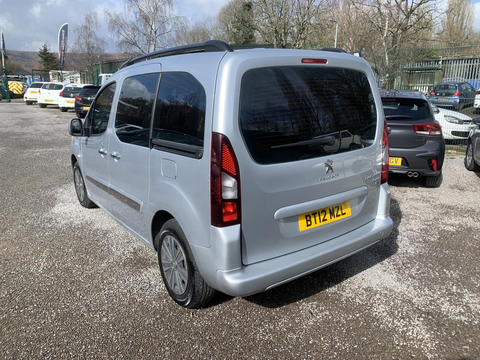 Peugeot Partner Tepee 1.6 HDi Tepee S MPV 5dr Diesel EGC (s/s) (125 g/km, 92 bhp)