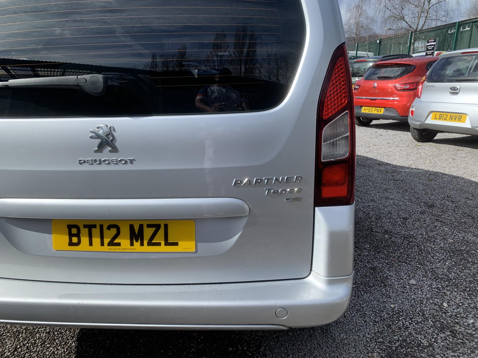 Peugeot Partner Tepee 1.6 HDi Tepee S MPV 5dr Diesel EGC (s/s) (125 g/km, 92 bhp)