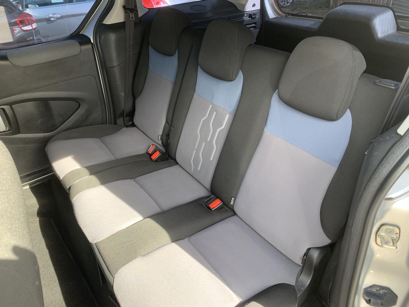 Peugeot Partner Tepee 1.6 HDi Tepee S MPV 5dr Diesel EGC (s/s) (125 g/km, 92 bhp)