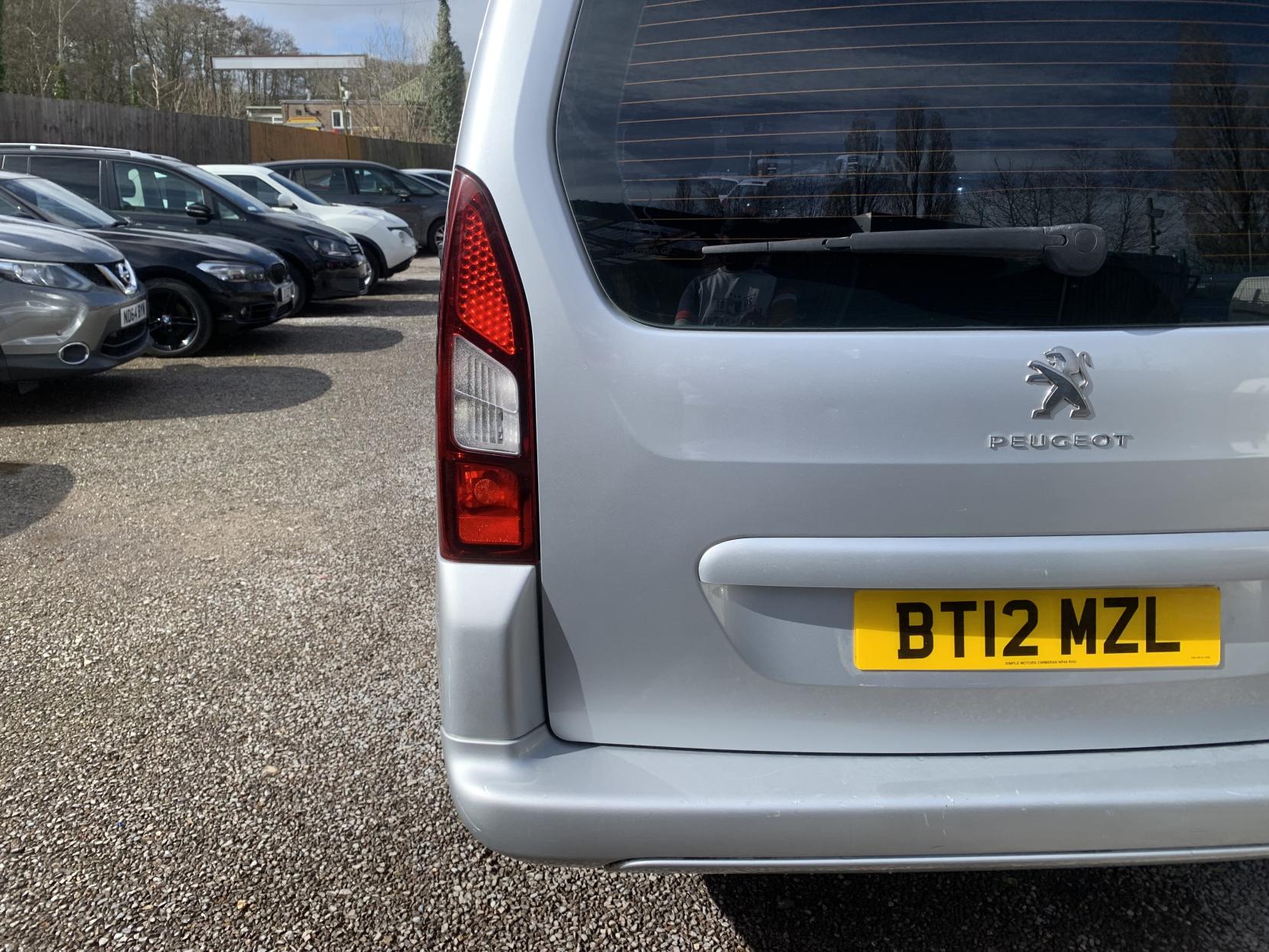 Peugeot Partner Tepee 1.6 HDi Tepee S MPV 5dr Diesel EGC (s/s) (125 g/km, 92 bhp)