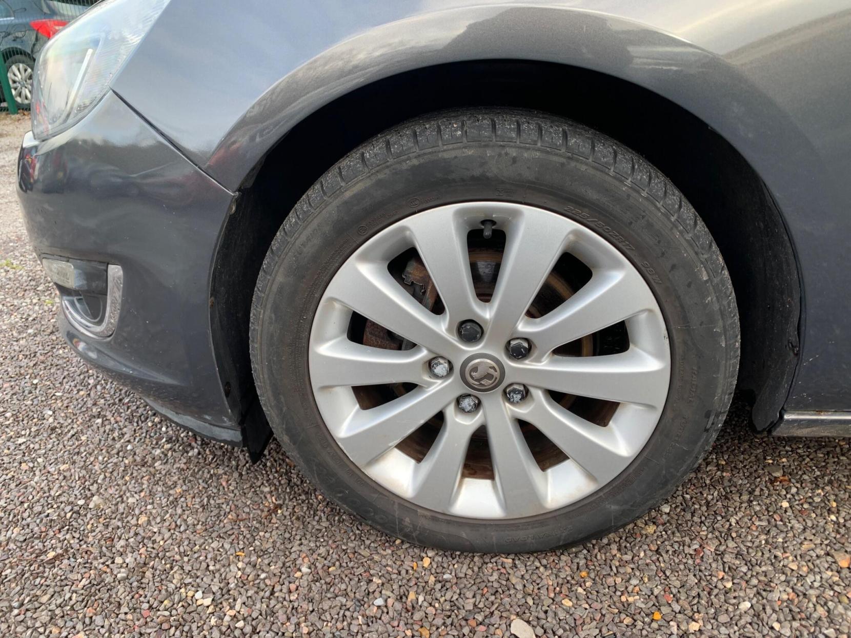 Vauxhall Astra 2.0 CDTi ecoFLEX Elite Euro 5 (s/s) 5dr