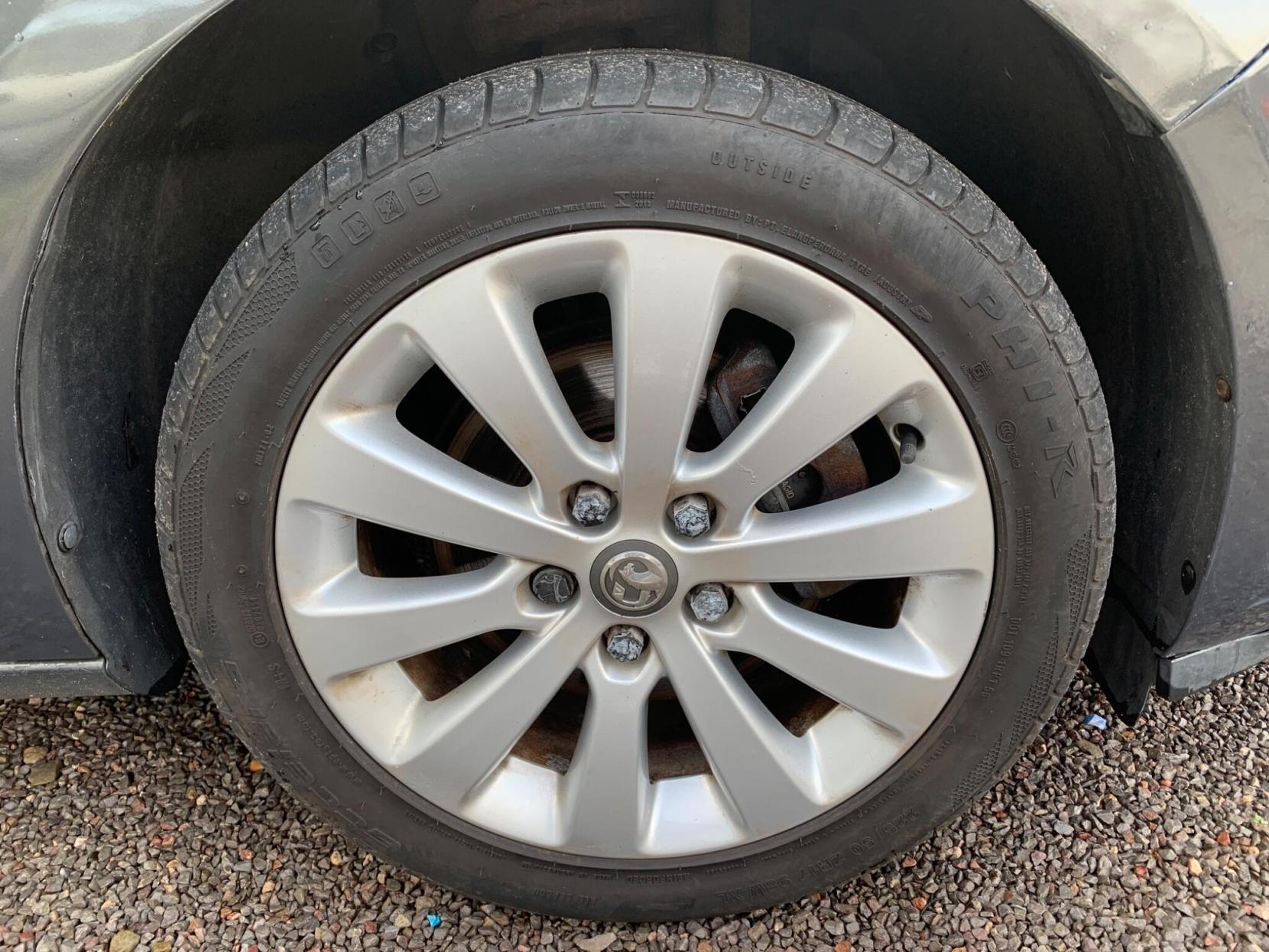 Vauxhall Astra 2.0 CDTi ecoFLEX Elite Euro 5 (s/s) 5dr